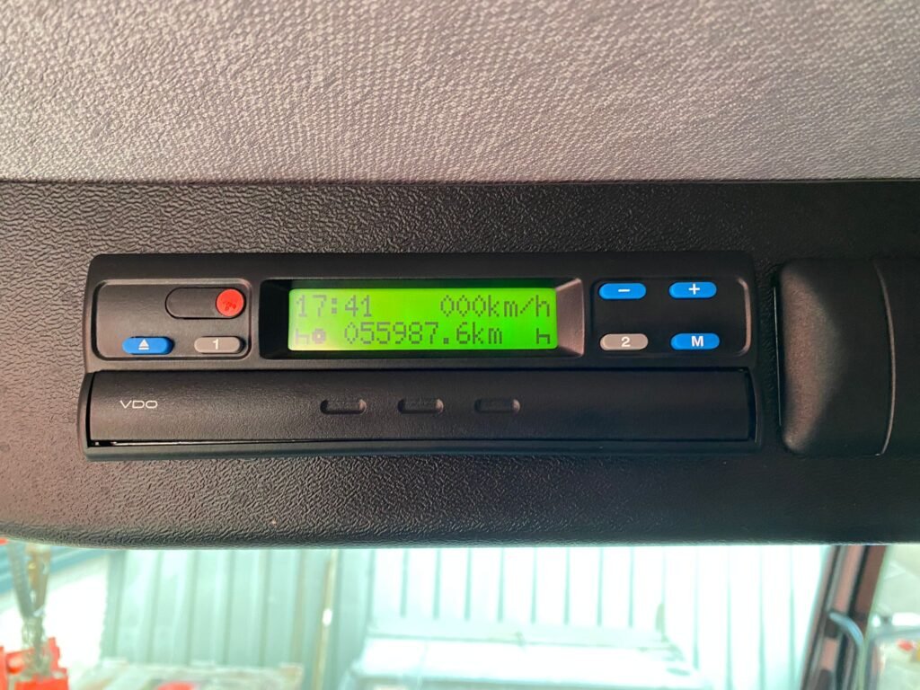 WhatsApp Image 2025-03-22 at 18.58.12 (3)